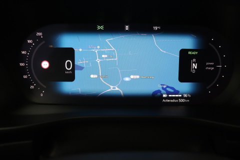 Volvo EX40 Single Motor Extended Range Plus | 82 kWh | Harman/Kardon | Pilot Assist | Warmtepomp | Keyless | Stoel+Stuurverwarming | ACC