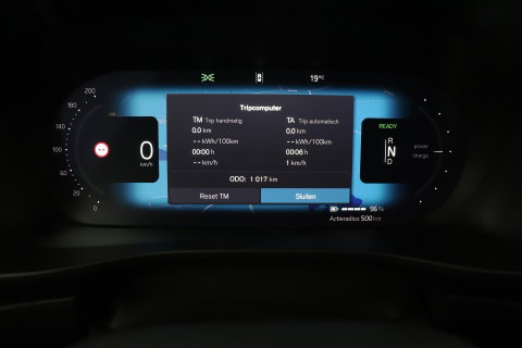 Volvo EX40 Single Motor Extended Range Plus | 82 kWh | Harman/Kardon | Pilot Assist | Warmtepomp | Keyless | Stoel+Stuurverwarming | ACC