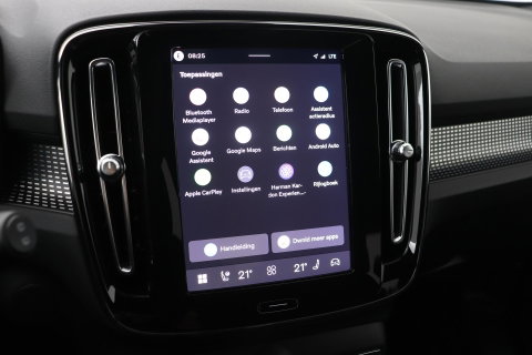 Volvo EX40 Single Motor Extended Range Plus | 82 kWh | Harman/Kardon | Pilot Assist | Warmtepomp | Keyless | Stoel+Stuurverwarming | ACC