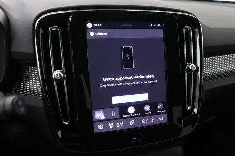 Volvo EX40 Single Motor Extended Range Plus | 82 kWh | Harman/Kardon | Pilot Assist | Warmtepomp | Keyless | Stoel+Stuurverwarming | ACC