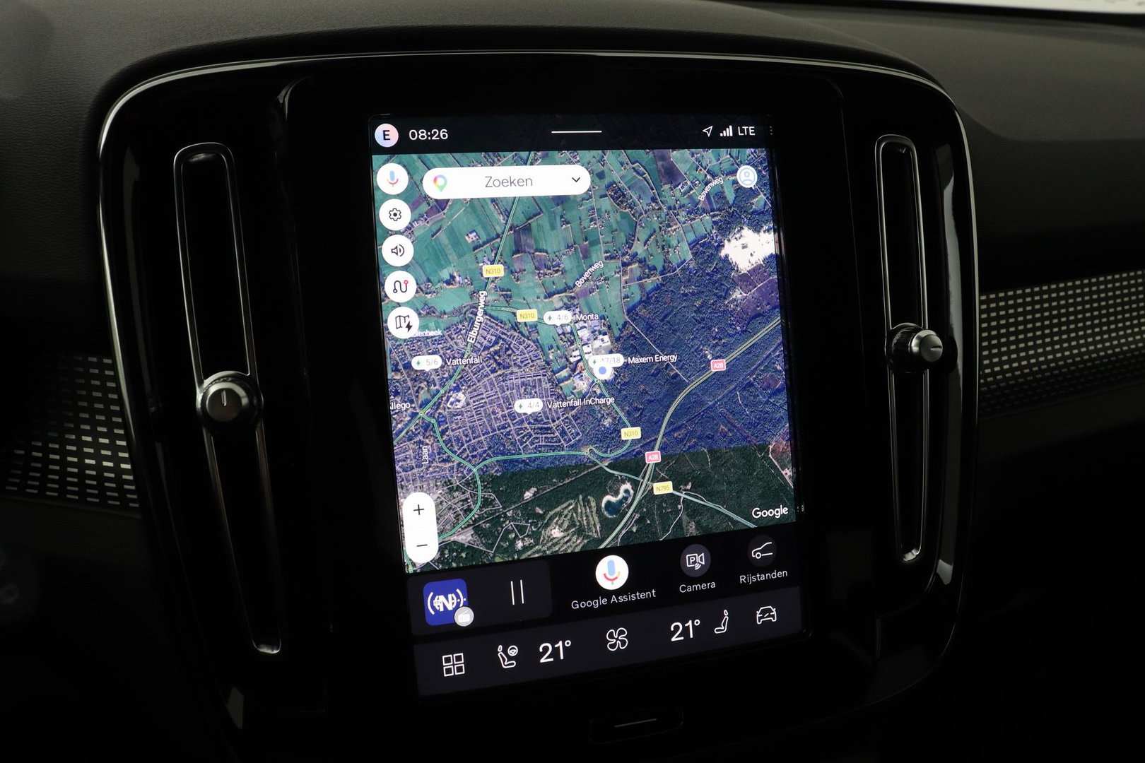 Volvo EX40 Single Motor Extended Range Plus | 82 kWh | Harman/Kardon | Pilot Assist | Warmtepomp | Keyless | Stoel+Stuurverwarming | ACC