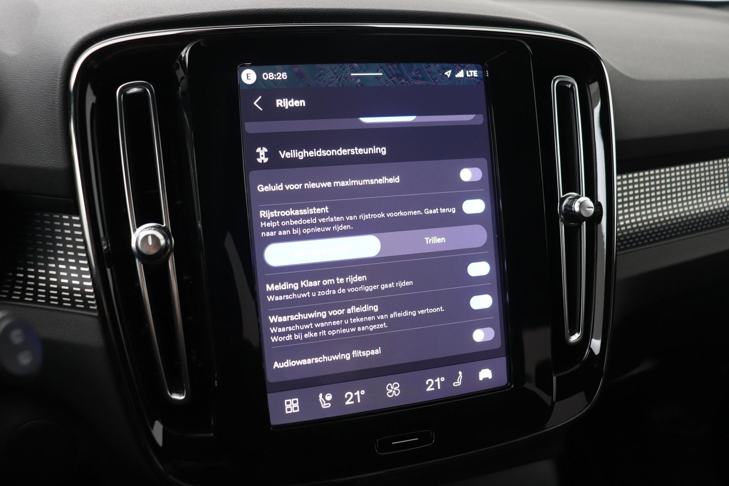 Volvo EX40 Single Motor Extended Range Plus | 82 kWh | Harman/Kardon | Pilot Assist | Warmtepomp | Keyless | Stoel+Stuurverwarming | ACC
