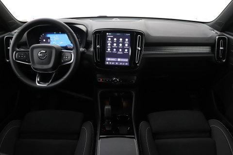 Volvo EX40 Single Motor Extended Range Plus | 82 kWh | Harman/Kardon | Pilot Assist | Warmtepomp | Keyless | Stoel+Stuurverwarming | ACC