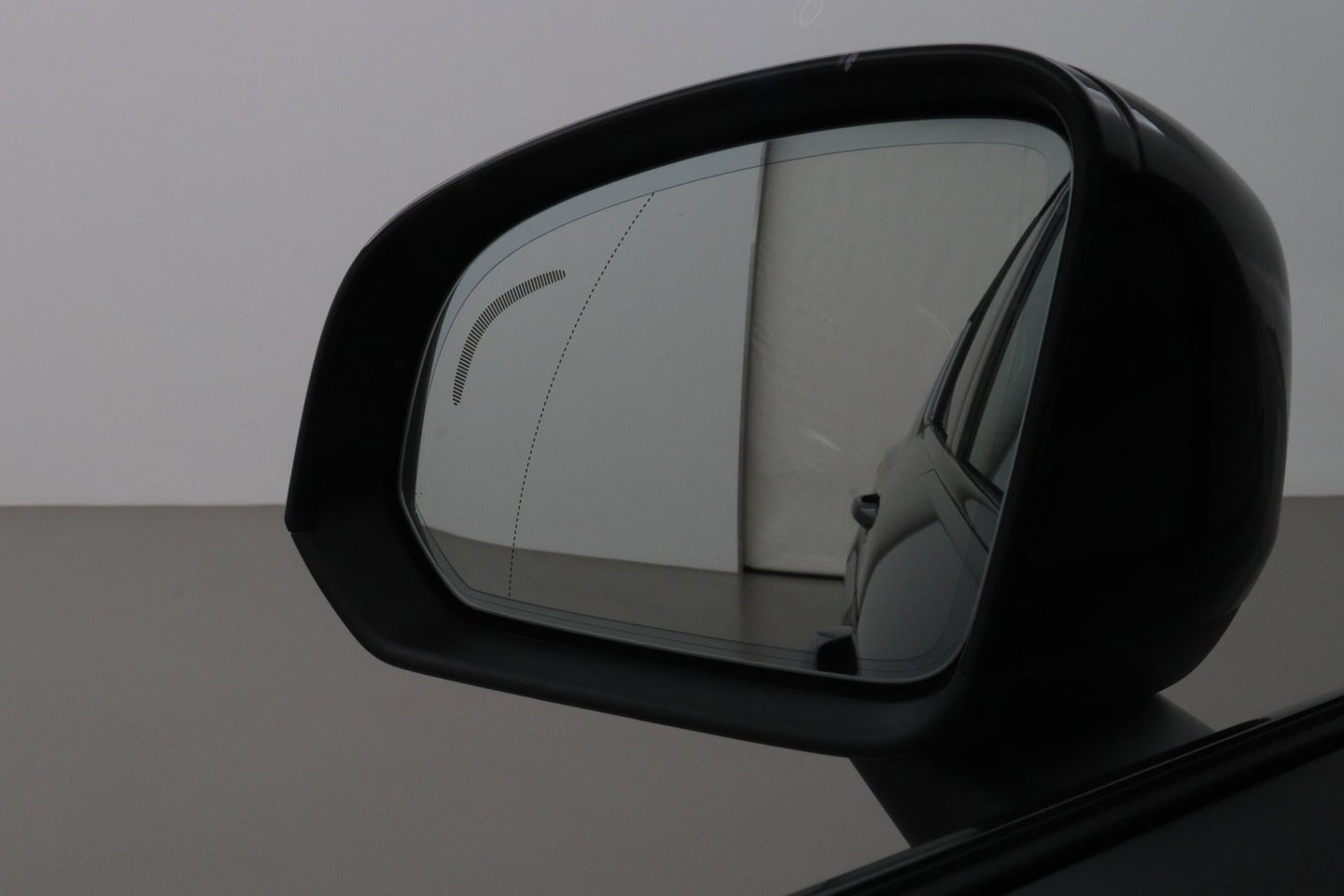 Volvo EX40 Single Motor Extended Range Plus | 82 kWh | Harman/Kardon | Pilot Assist | Warmtepomp | Keyless | Stoel+Stuurverwarming | ACC