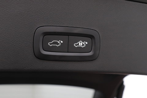 Volvo EX40 Single Motor Extended Range Plus | 82 kWh | Harman/Kardon | Pilot Assist | Warmtepomp | Keyless | Stoel+Stuurverwarming | ACC