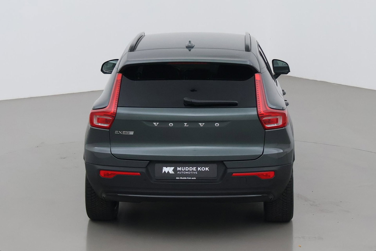 Volvo EX40 Single Motor Extended Range Plus | 82 kWh | Harman/Kardon | Pilot Assist | Warmtepomp | Keyless | Stoel+Stuurverwarming | ACC