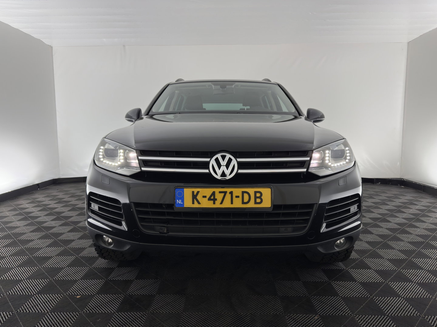 Volkswagen Touareg 3.0 TDI Highline Aut. *LEATHER | XENON | HEATED-COMFORTSEATS | NAVI-FULLMAP | PRIVACY-GLASS | SHIFT-PADDLES | ECC | PDC | CRUISE | TOWBAR | 20''ALU*