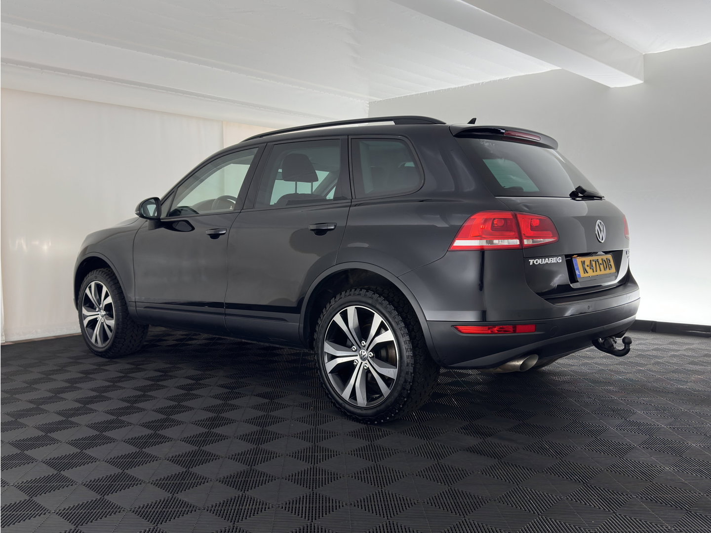 Volkswagen Touareg 3.0 TDI Highline Aut. *LEATHER | XENON | HEATED-COMFORTSEATS | NAVI-FULLMAP | PRIVACY-GLASS | SHIFT-PADDLES | ECC | PDC | CRUISE | TOWBAR | 20''ALU*