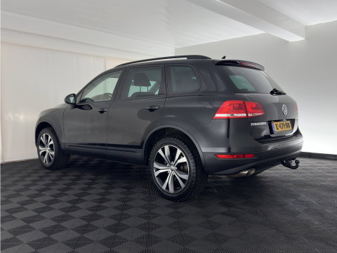 Volkswagen Touareg 3.0 TDI Highline Aut. *LEATHER | XENON | HEATED-COMFORTSEATS | NAVI-FULLMAP | PRIVACY-GLASS | SHIFT-PADDLES | ECC | PDC | CRUISE | TOWBAR | 20''ALU*