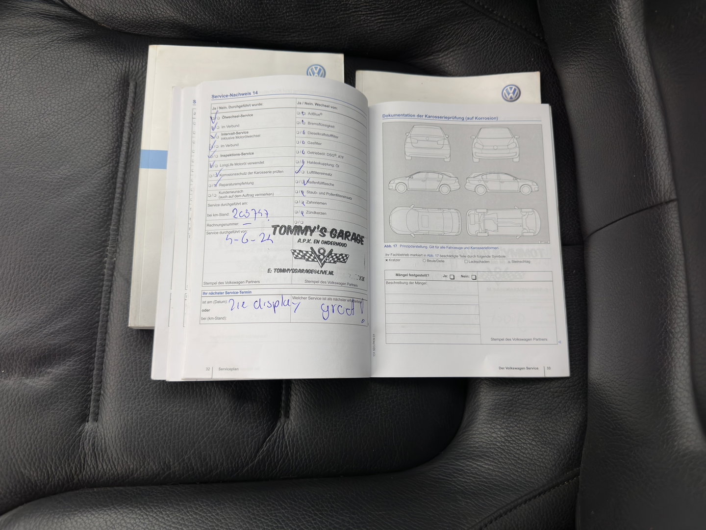 Volkswagen Touareg 3.0 TDI Highline Aut. *LEATHER | XENON | HEATED-COMFORTSEATS | NAVI-FULLMAP | PRIVACY-GLASS | SHIFT-PADDLES | ECC | PDC | CRUISE | TOWBAR | 20''ALU*