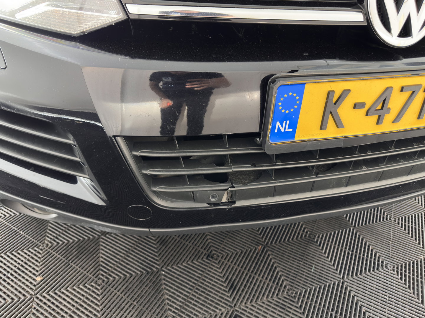 Volkswagen Touareg 3.0 TDI Highline Aut. *LEATHER | XENON | HEATED-COMFORTSEATS | NAVI-FULLMAP | PRIVACY-GLASS | SHIFT-PADDLES | ECC | PDC | CRUISE | TOWBAR | 20''ALU*
