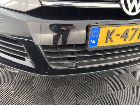Volkswagen Touareg 3.0 TDI Highline Aut. *LEATHER | XENON | HEATED-COMFORTSEATS | NAVI-FULLMAP | PRIVACY-GLASS | SHIFT-PADDLES | ECC | PDC | CRUISE | TOWBAR | 20''ALU*