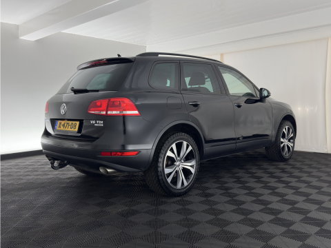 Volkswagen Touareg 3.0 TDI Highline Aut. *LEATHER | XENON | HEATED-COMFORTSEATS | NAVI-FULLMAP | PRIVACY-GLASS | SHIFT-PADDLES | ECC | PDC | CRUISE | TOWBAR | 20''ALU*