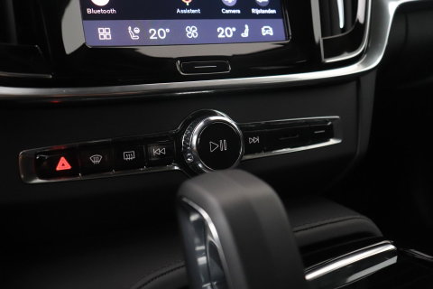 Volvo V90 T6 Plus Dark | Harman/Kardon | BLIS | Stoel- & Stuurverwarming | 360° Camera| ACC | Head-Up
