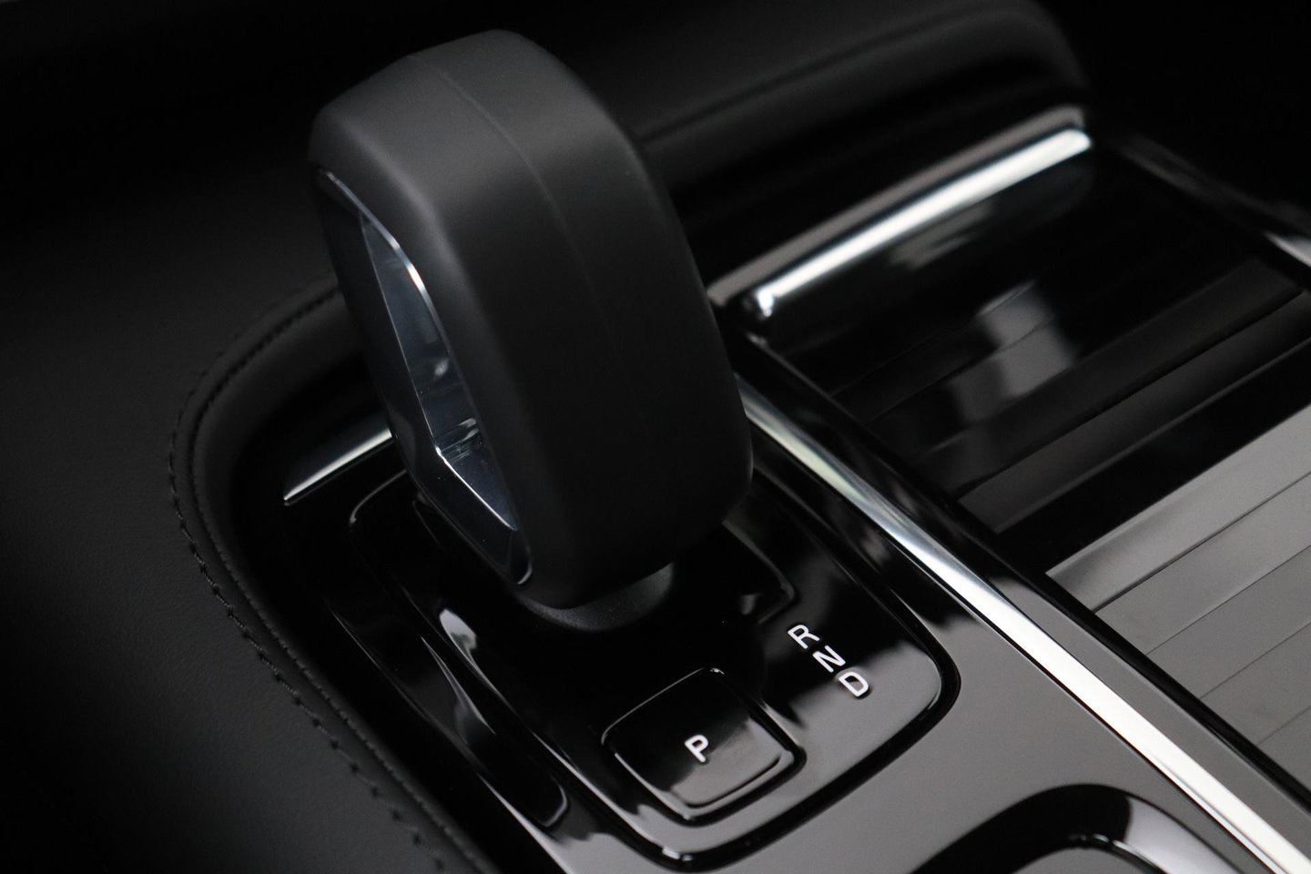 Volvo V90 T6 Plus Dark | Harman/Kardon | BLIS | Stoel- & Stuurverwarming | 360° Camera| ACC | Head-Up