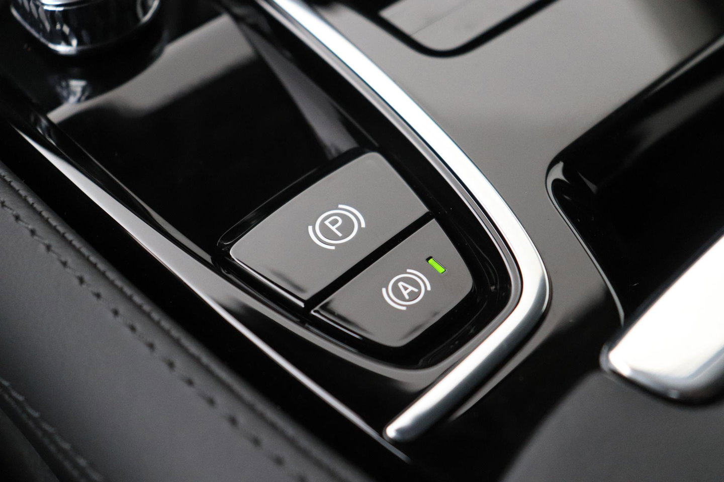 Volvo V90 T6 Plus Dark | Harman/Kardon | BLIS | Stoel- & Stuurverwarming | 360° Camera| ACC | Head-Up