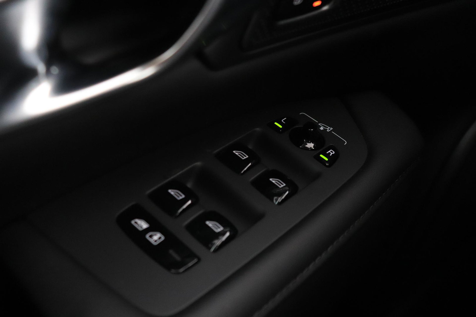 Volvo V90 T6 Plus Dark | Harman/Kardon | BLIS | Stoel- & Stuurverwarming | 360° Camera| ACC | Head-Up