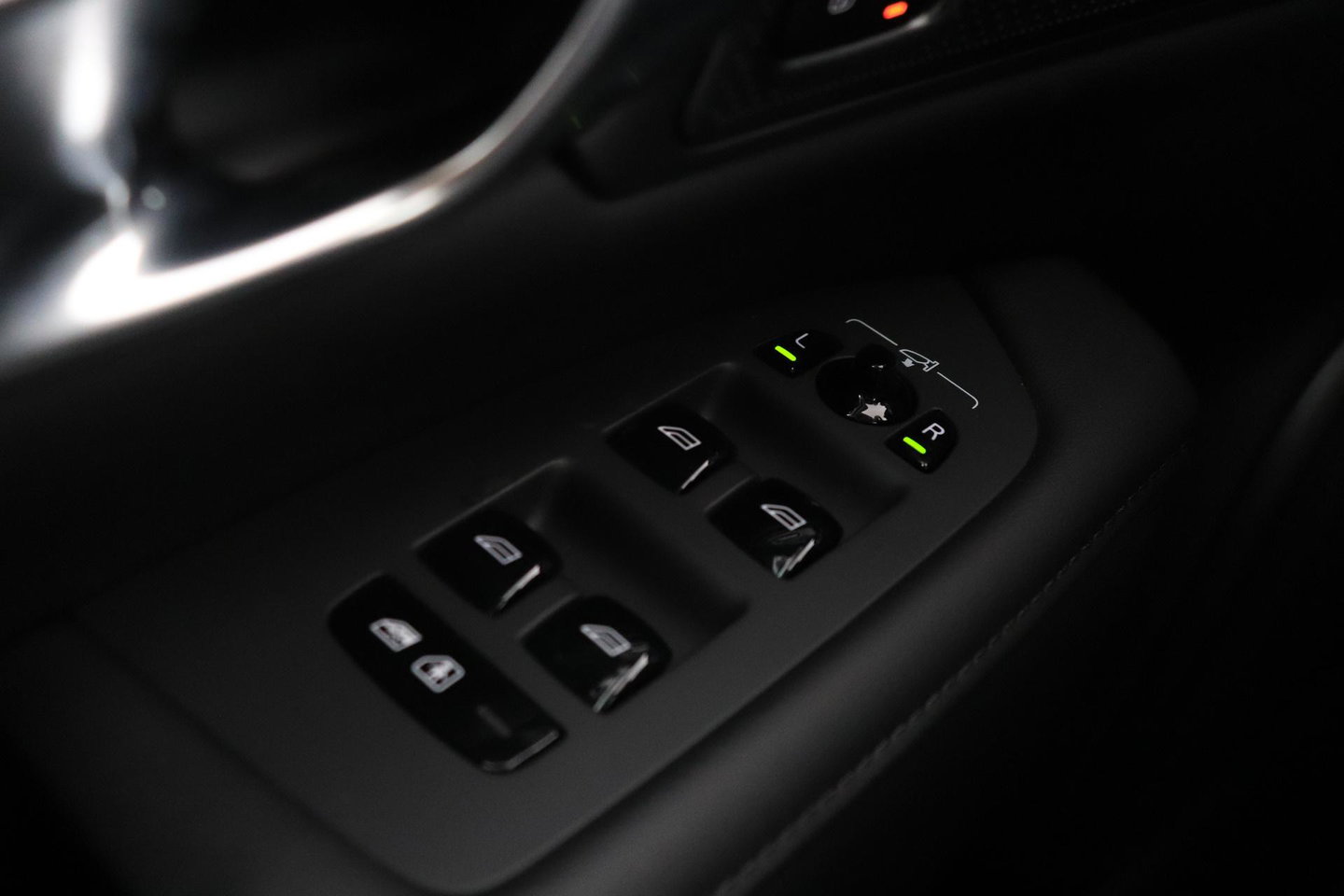 Volvo V90 T6 Plus Dark | Harman/Kardon | BLIS | Stoel- & Stuurverwarming | 360° Camera| ACC | Head-Up