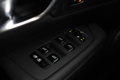 Volvo V90 T6 Plus Dark | Harman/Kardon | BLIS | Stoel- & Stuurverwarming | 360° Camera| ACC | Head-Up