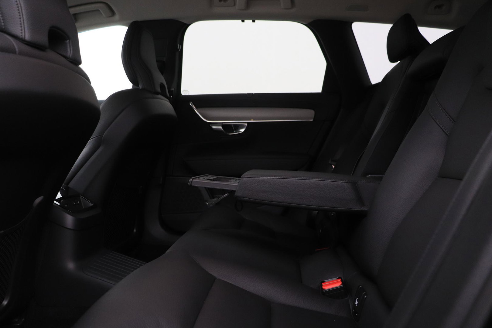 Volvo V90 T6 Plus Dark | Harman/Kardon | BLIS | Stoel- & Stuurverwarming | 360° Camera| ACC | Head-Up