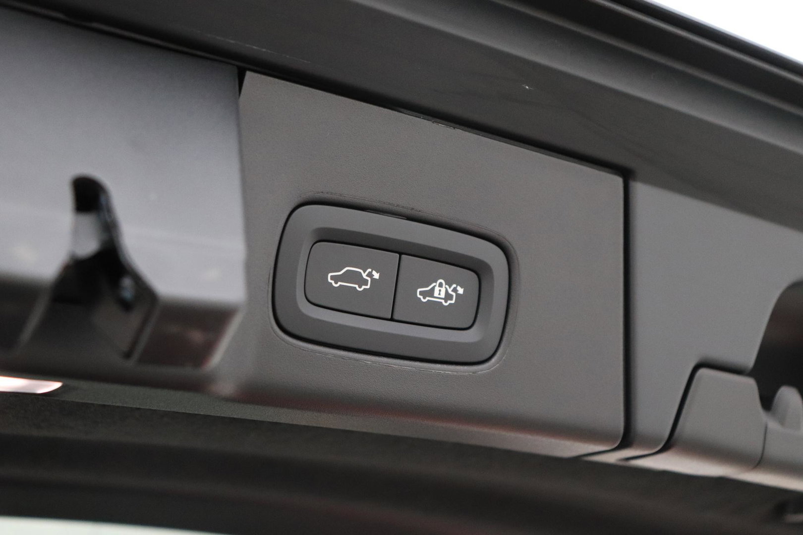 Volvo V90 T6 Plus Dark | Harman/Kardon | BLIS | Stoel- & Stuurverwarming | 360° Camera| ACC | Head-Up
