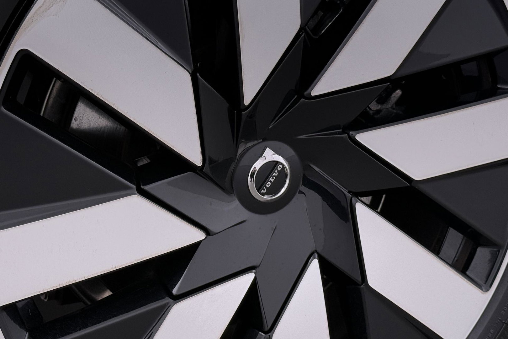 Volvo V90 T6 Plus Dark | Harman/Kardon | BLIS | Stoel- & Stuurverwarming | 360° Camera| ACC | Head-Up
