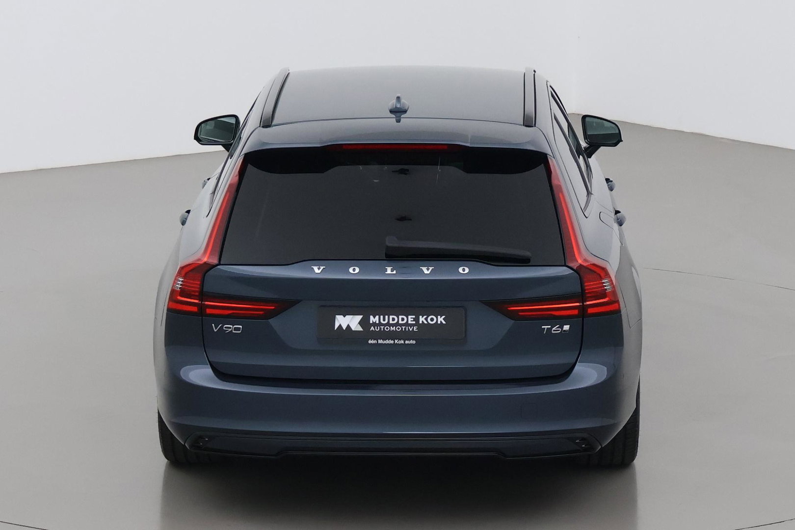 Volvo V90 T6 Plus Dark | Harman/Kardon | BLIS | Stoel- & Stuurverwarming | 360° Camera| ACC | Head-Up