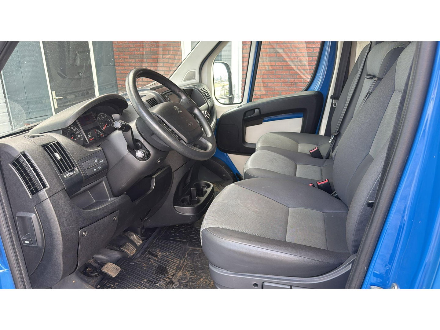 Peugeot Boxer 330 2.0 BlueHDI L2H 1e eigenaar AIRCO CRUISE nieuwe distributie EURO6