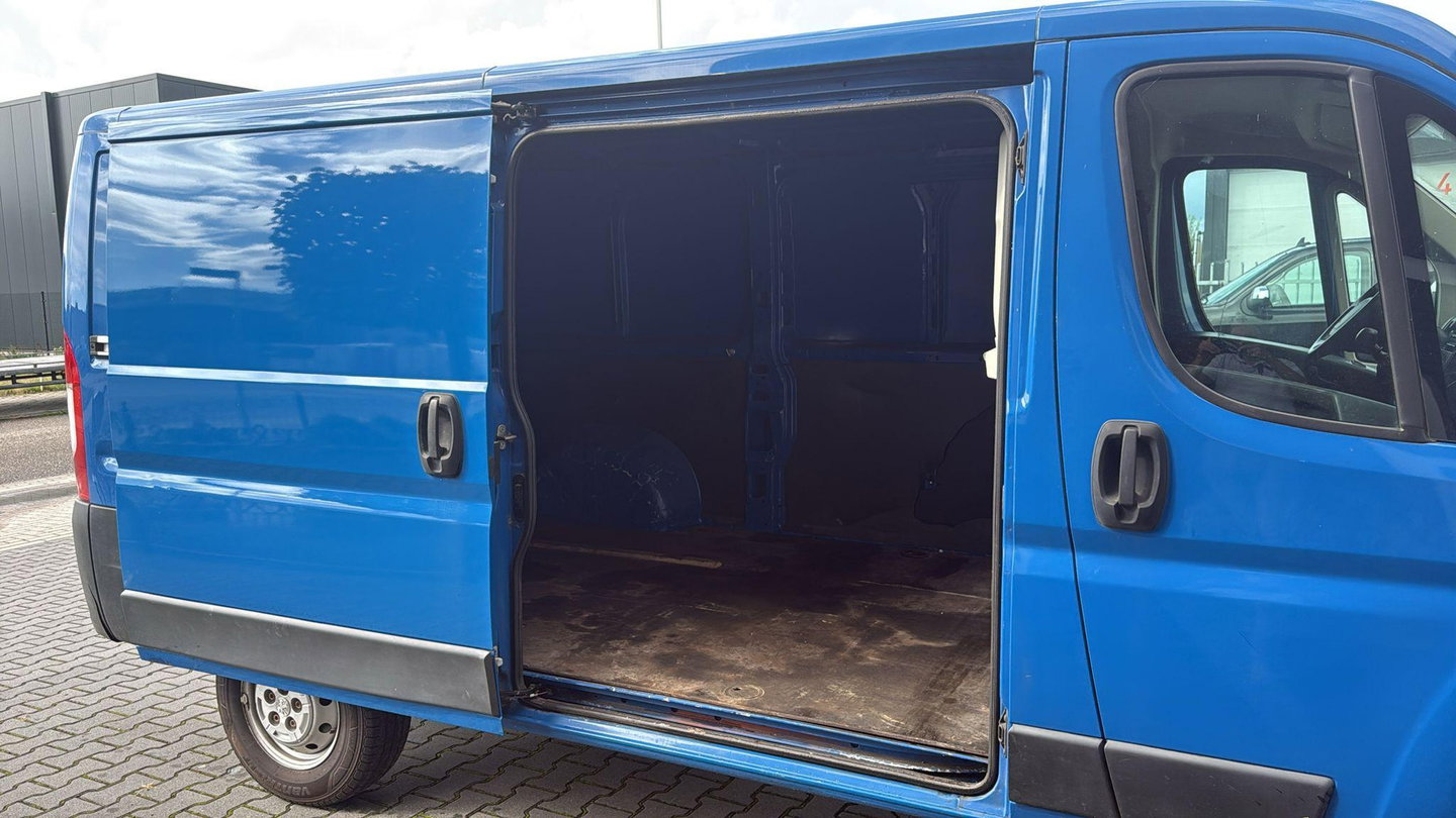 Peugeot Boxer 330 2.0 BlueHDI L2H 1e eigenaar AIRCO CRUISE nieuwe distributie EURO6