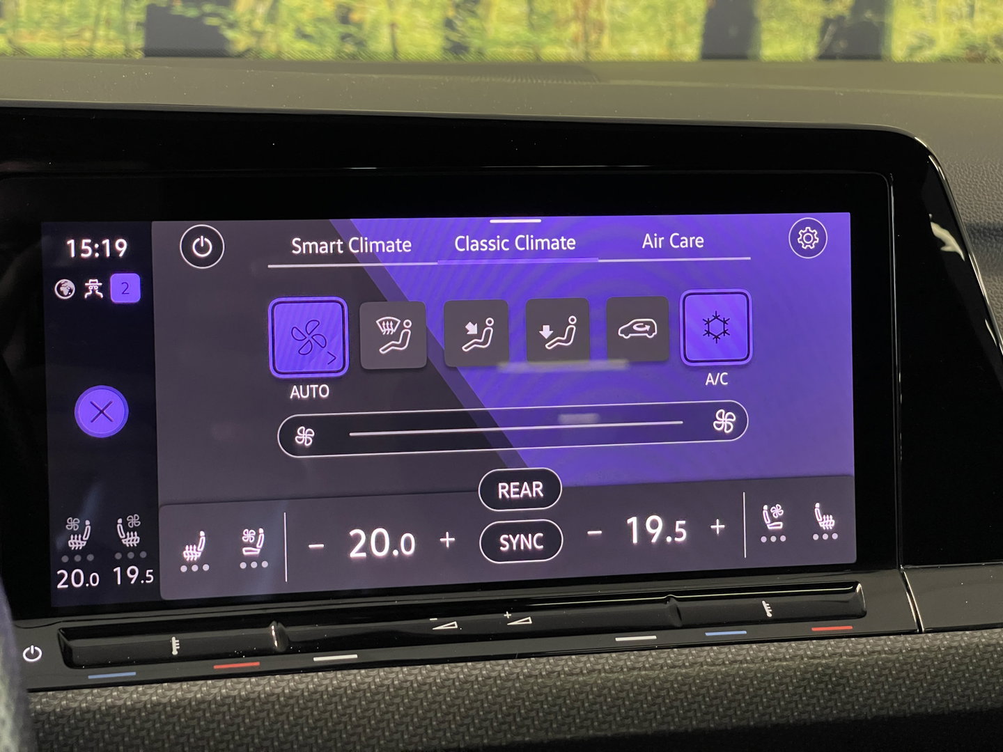 Volkswagen Golf 2.0 TSI R 4Motion | Panoramadak | Harman Kardon | Apple Carplay | Keyless | Sfeerverlichting | Leder |