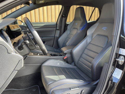 Volkswagen Golf 2.0 TSI R 4Motion | Panoramadak | Harman Kardon | Apple Carplay | Keyless | Sfeerverlichting | Leder |