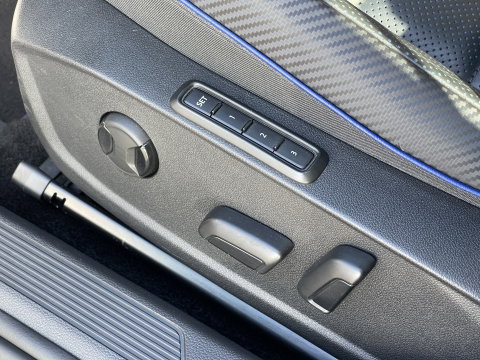 Volkswagen Golf 2.0 TSI R 4Motion | Panoramadak | Harman Kardon | Apple Carplay | Keyless | Sfeerverlichting | Leder |