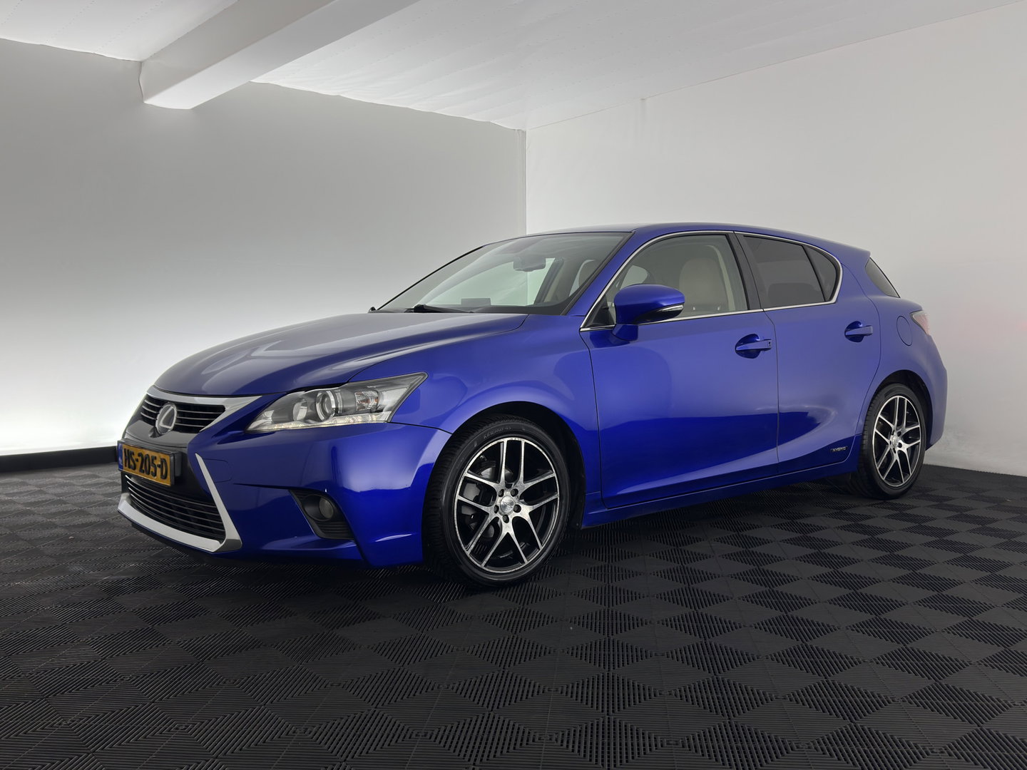 Lexus CT 200h Business Line Aut. *NAVI-FULLMAP | CAMERA | COMFORT-SEATS | PRIVACY-GLASS | ECC | PDC | CRUISE | 17''ALU*