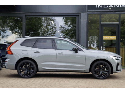 Volvo XC60 T6 AWD Plus Black Edition | Luchtvering | Trekhaak | Pano | 360 Cam | 21 inch