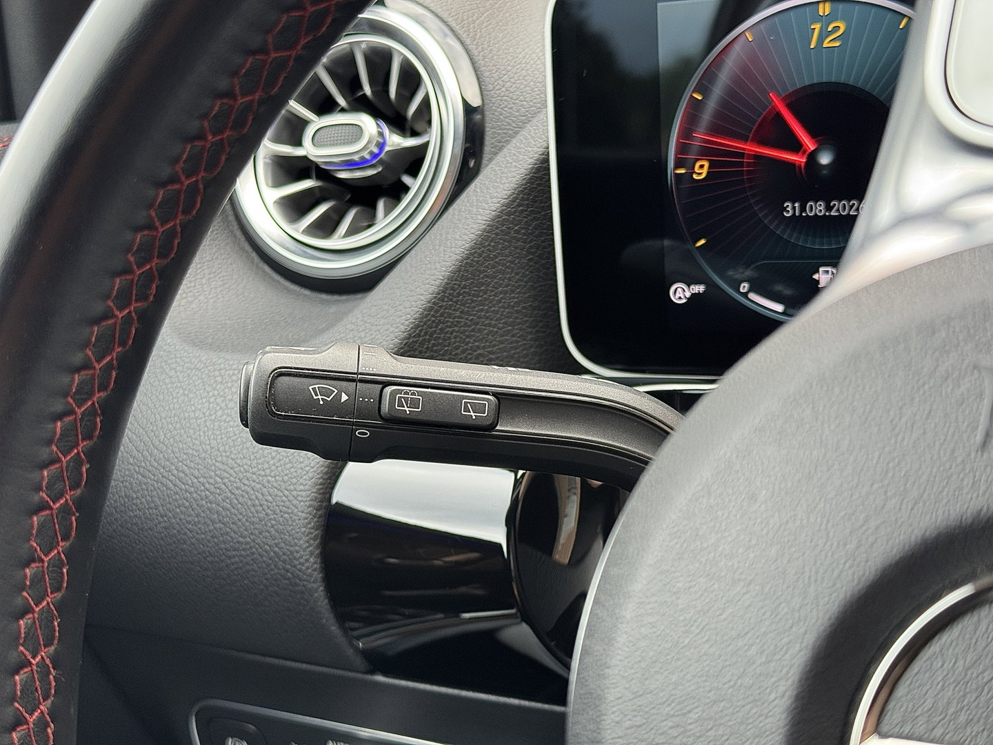 Mercedes-Benz GLA 200 Business Solution AMG | Origineel Nederlands | 1e Eigenaar | Panoramadak | Elektrische Trekhaak | Multibeam Led | Camera | Memory Seats | Stoelverwarming |