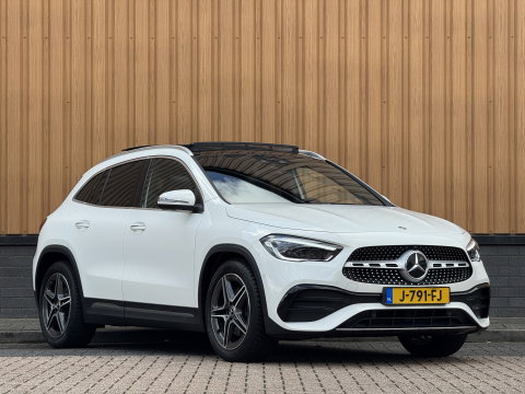 Mercedes-Benz GLA 200 Business Solution AMG | Origineel Nederlands | 1e Eigenaar | Panoramadak | Elektrische Trekhaak | Multibeam Led | Camera | Memory Seats | Stoelverwarming |