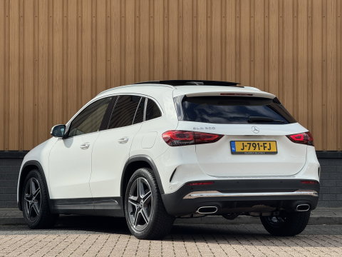 Mercedes-Benz GLA 200 Business Solution AMG | Origineel Nederlands | 1e Eigenaar | Panoramadak | Elektrische Trekhaak | Multibeam Led | Camera | Memory Seats | Stoelverwarming |