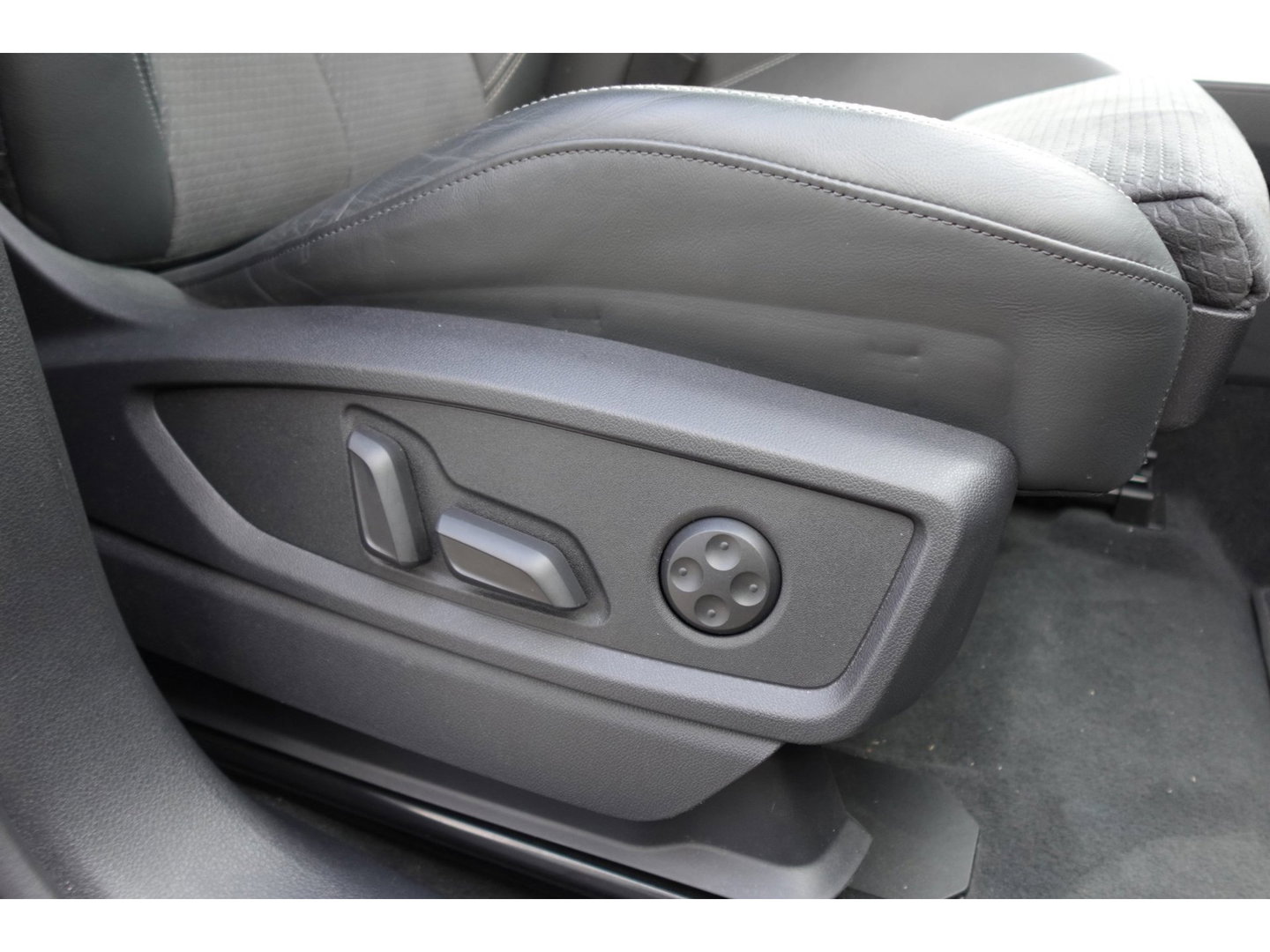Audi Q5 55 TFSI e S Quattro 360 PANO 3X S-LINE HUD TREKHAAK