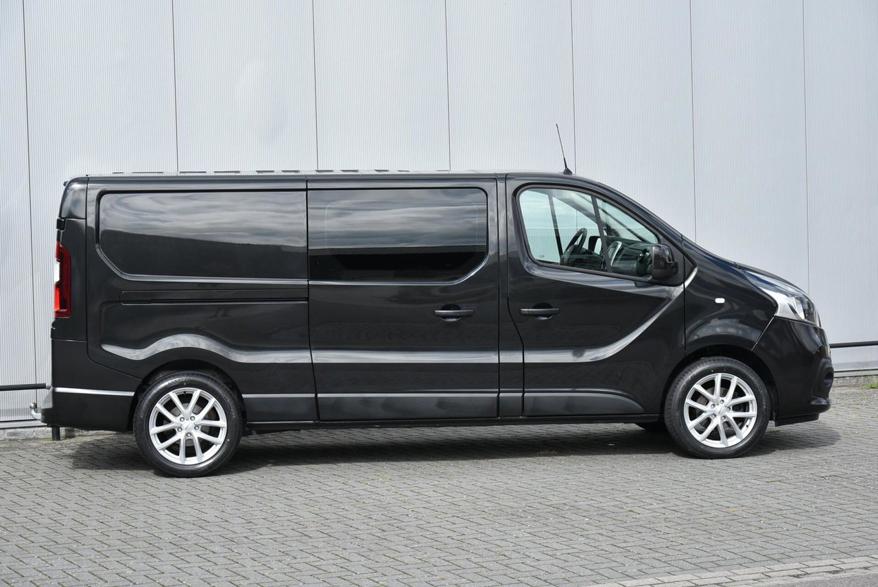 Nissan NV300