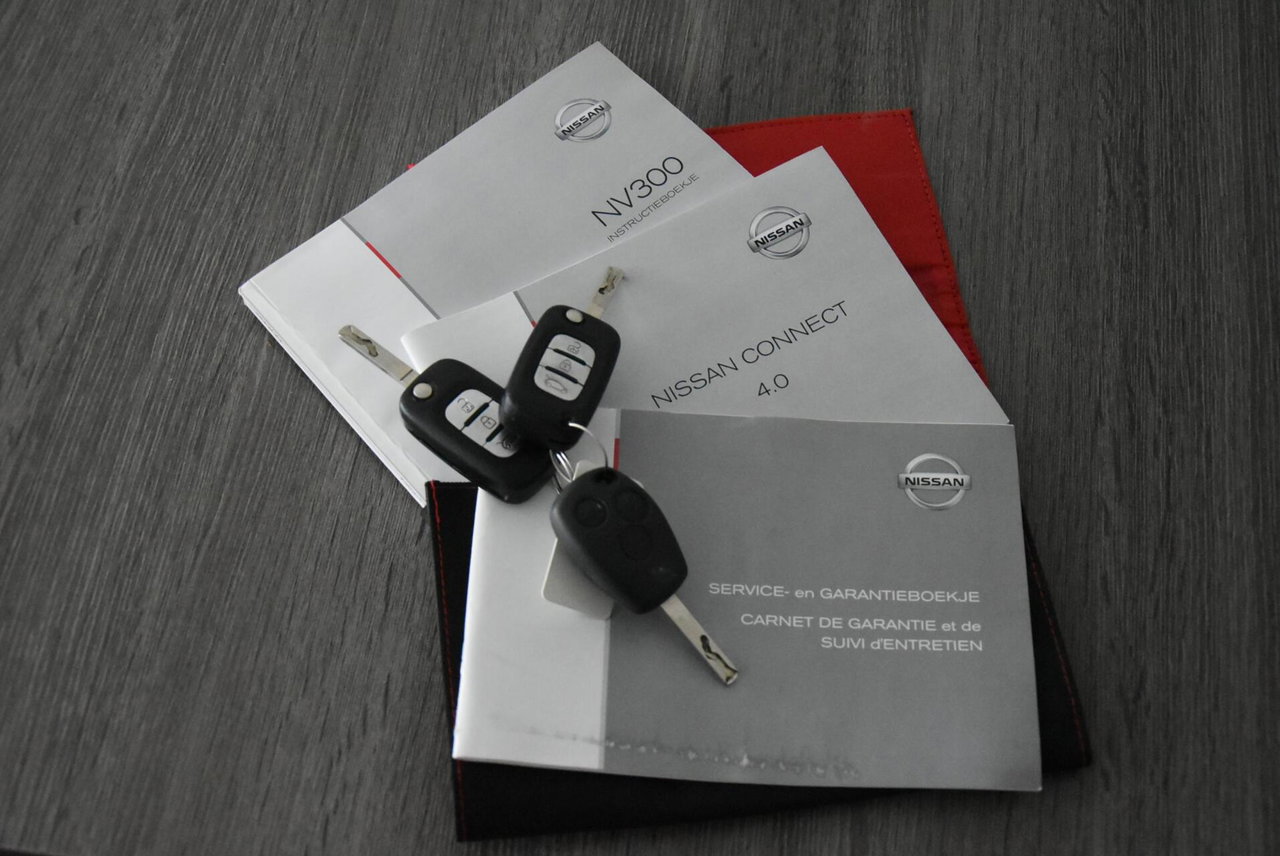 Nissan NV300