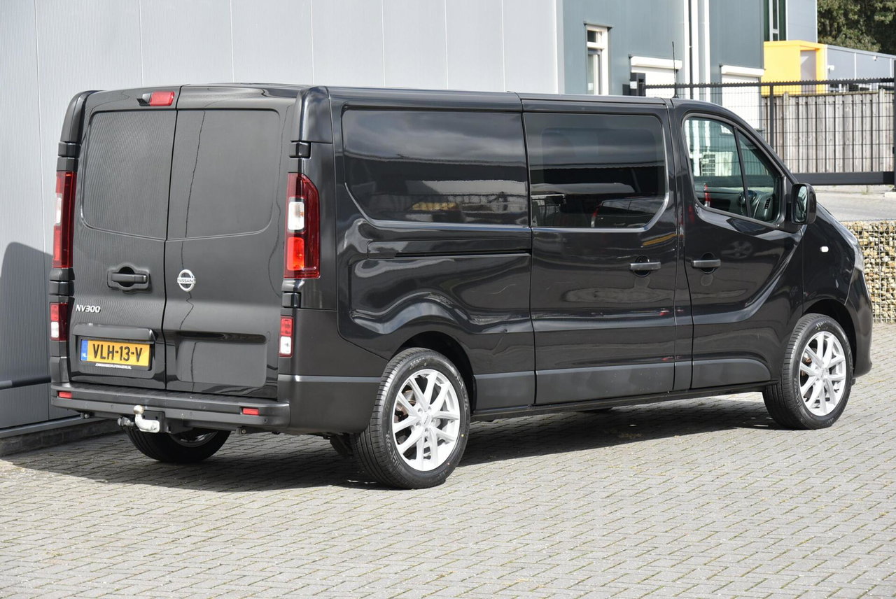 Nissan NV300