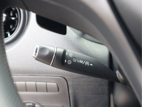 Mercedes-Benz eVito 112 66 kWh SoH 97,6 % AC + DC Snelladen L2 Lang - LM - Camera - 3 Zits - Betimmerd
