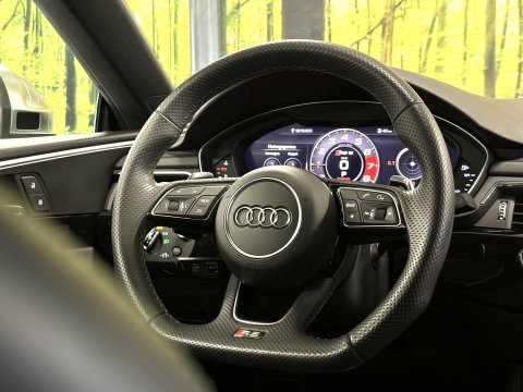 Audi RS5 Coupé 2.9 TFSI quattro Pro Line Plus | 451 PK! | Panoramadak | Bang & Olufsen | Dynamic Pakket | Head-Up Display | 360 Graden Camera | Apple Carplay | Adaptieve Cruise Control | DAB | Led Matrix |