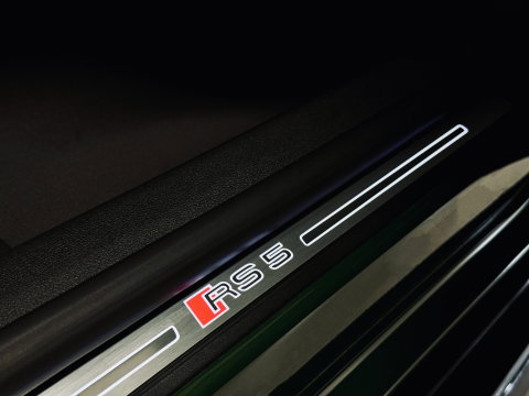 Audi RS5 Coupé 2.9 TFSI quattro Pro Line Plus | 451 PK! | Panoramadak | Bang & Olufsen | Dynamic Pakket | Head-Up Display | 360 Graden Camera | Apple Carplay | Adaptieve Cruise Control | DAB | Led Matrix |