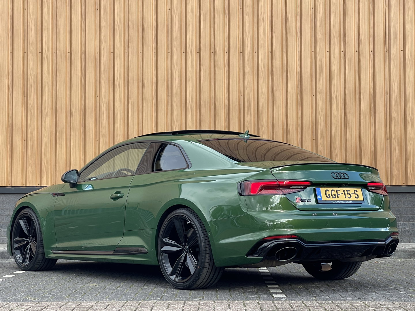 Audi RS5 Coupé 2.9 TFSI quattro Pro Line Plus | 451 PK! | Panoramadak | Bang & Olufsen | Dynamic Pakket | Head-Up Display | 360 Graden Camera | Apple Carplay | Adaptieve Cruise Control | DAB | Led Matrix |