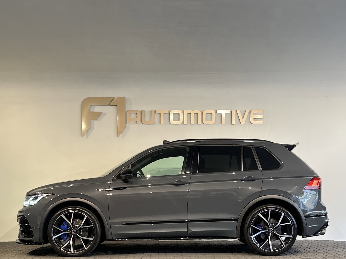 Volkswagen Tiguan 2.0 TSI R 75 Edition 4Motion Pano|Maxton|Volleder|360|ACC