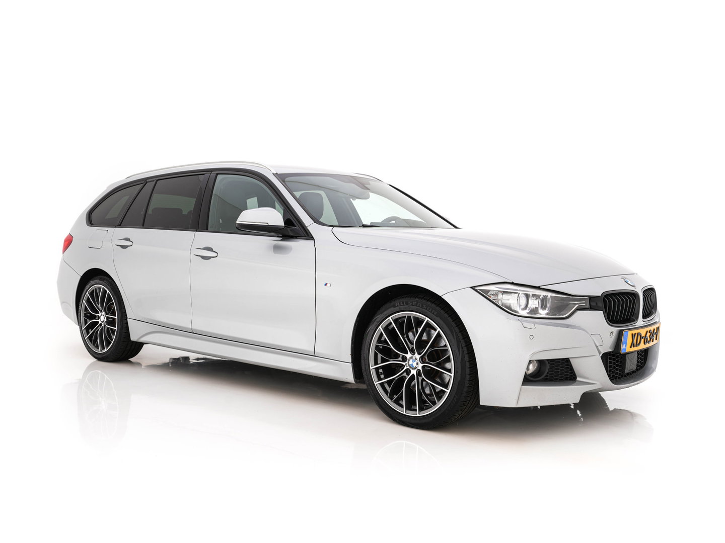 BMW 3 Serie Touring 330d xDrive M-Aerodynamica-Pack High-Executive Aut * LEATHER | NAVI-FULLMAP | XENON | HEATED-SPORTSEATS | SHIFT-PADDLES | PDC | PRIVACY-GLASS | KEYLESS | CAMERA | TOWBAR | 18''ALU*