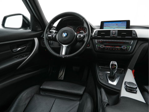 BMW 3 Serie Touring 330d xDrive M-Aerodynamica-Pack High-Executive Aut * LEATHER | NAVI-FULLMAP | XENON | HEATED-SPORTSEATS | SHIFT-PADDLES | PDC | PRIVACY-GLASS | KEYLESS | CAMERA | TOWBAR | 18''ALU*