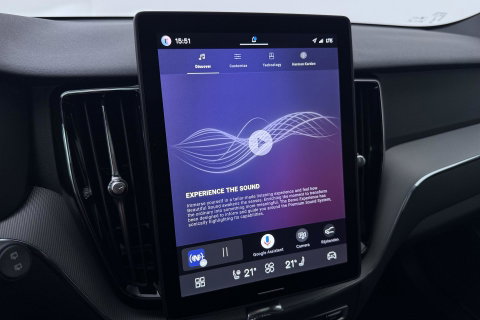 Volvo XC60 T6 Plus Black Edition | Harman/Kardon | Panoramadak | ACC | 360° Camera | Head-Up | Pilot Assist | Stoel+Stuurverwarming