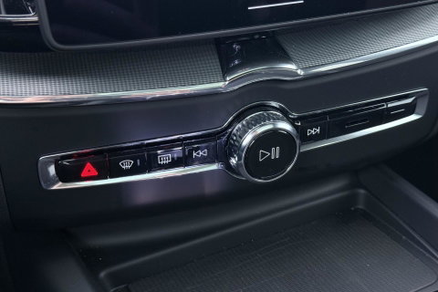 Volvo XC60 T6 Plus Black Edition | Harman/Kardon | Panoramadak | ACC | 360° Camera | Head-Up | Pilot Assist | Stoel+Stuurverwarming